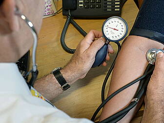Doctors told to improve bedsid...